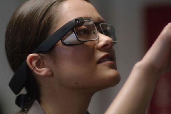 Google Glass Enterprise Edition 2 đã có sẵn để mua