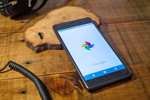 người dùng Google Takeout sao lưu tập tin lên Google Photos