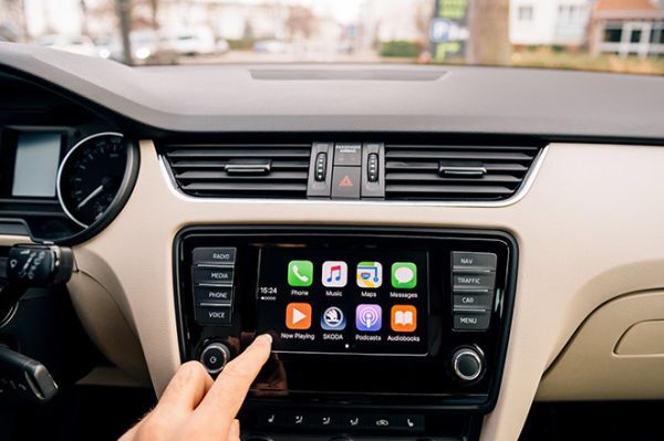 CarKey là chìa khóa giúp iPhone hoặc Apple Watch có thể trở thành chìa khóa xe hơi