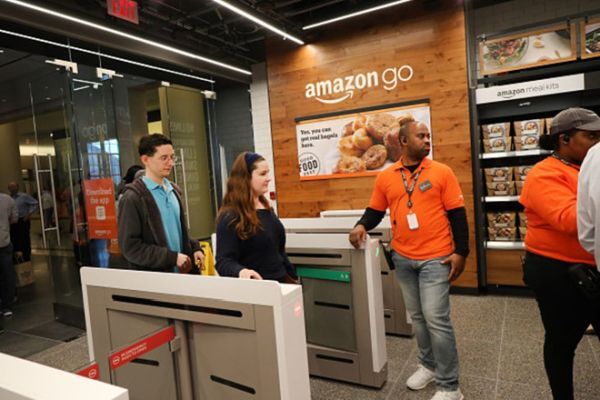 Amazon Go là cửa hàng tiên phong trong mua sắm và thanh toán không cần thu ngân