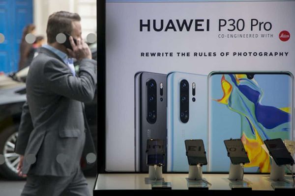 Doanh số smartphone Huawei có thể giảm tới 20% trong năm nay