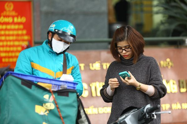 Viettel, Viettel Post, virus corona, Covid-19, đại dịch Covid-19, thương mại điện tử