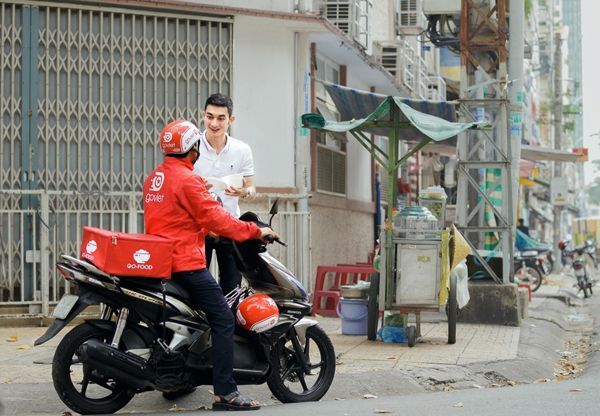 Đơn hàng đặt món trực tuyến ở TP. Hồ Chí Minh cao gấp 6 lần tại Hà Nội