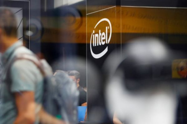 Intel hạ dự báo thu nhập do Covid-19