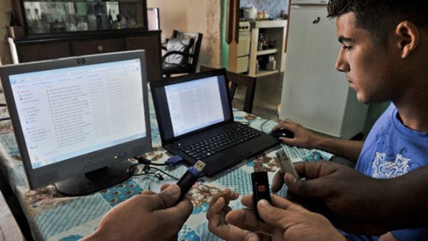 USB chứa botnet đào tiền ảo lây nhiễm 35.000 máy tính chạy Windows