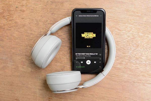 Apple sắp tung ra thị trường mẫu tai nghe over-ear thương hiệu riêng đầu tiên