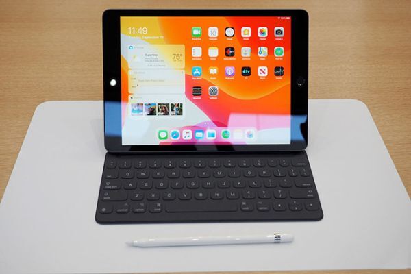 iPad 10,2 inch giá chỉ còn 250 USD tại Best Buy