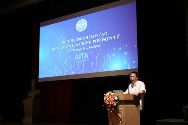 Khai giảng chương trình đào tạo 100 chuyên gia Chính phủ điện tử