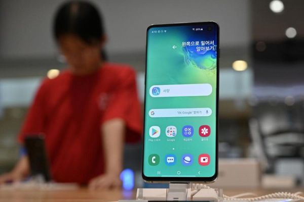 Màn hình OLED Trung Quốc không đạt tiêu chuẩn cho Galaxy S30