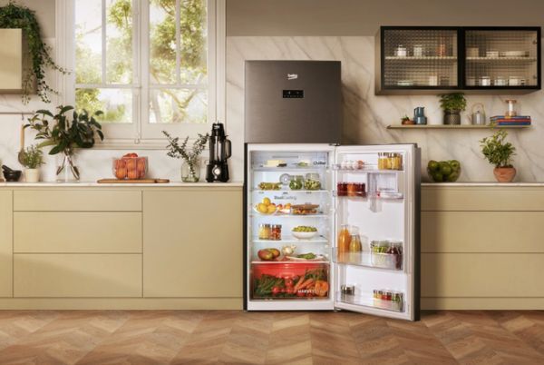 Mẫu tủ lạnh tích hợp công nghệ ánh sáng vi chất HarvestFresh mới của Beko