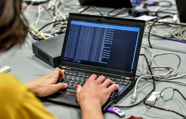 Hàng tỉ thiết bị kết nối internet có thể bị hack