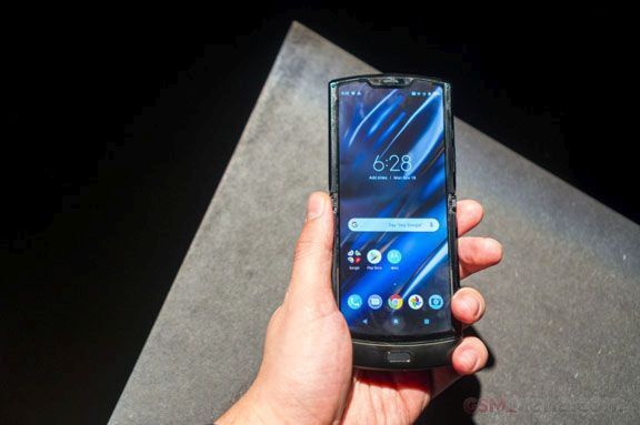 Motorola sẽ giảm giá 500 USD cho đơn hàng Razr trước ngày 21/6
