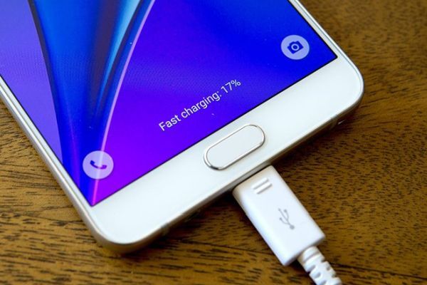 Công nghệ sạc không dây 100W sẽ đến với nhiều smartphone trong năm sau