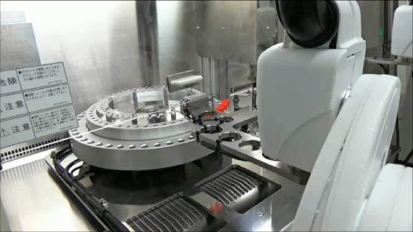 Nhật Bản phát triển robot tự xét nghiệm Covid-19