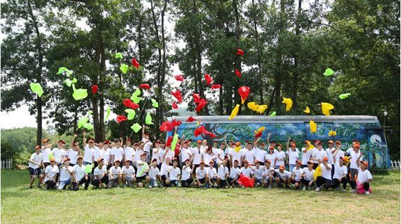 Trại hè công nghệ là một trong những trải nghiệm của sinh viên