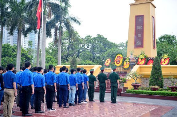 Viettel thăm hỏi, tặng quà hơn 3000 gia đình thương binh, liệt sỹ