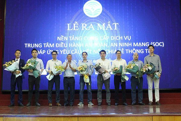 Bộ TT&TT công bố 8 doanh nghiệp phát triển nền tảng cung cấp dịch vụ SOC đáp ứng yêu cầu kết nối, chia sẻ thông tin với Trung tâm Giám sát an toàn không gian mạng quốc gia.