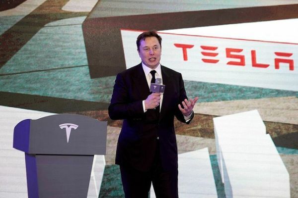 Tesla xây dựng máy in phân tử cho nhà phát triển vắc xin Covid-19