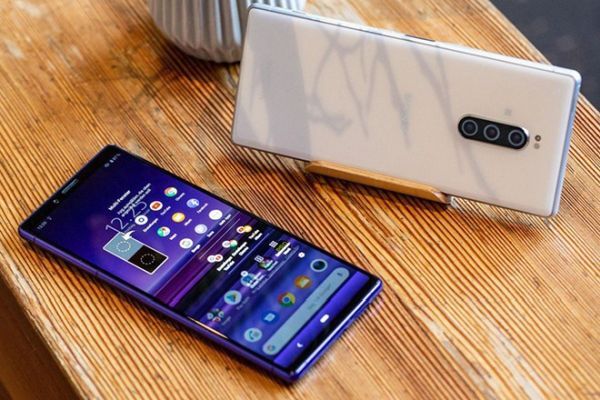 Bộ phận di động Sony bắt đầu làm ăn có lãi