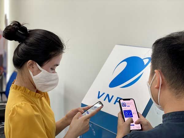 Nhà mạng tặng data cho người dùng cài đặt Bluezone