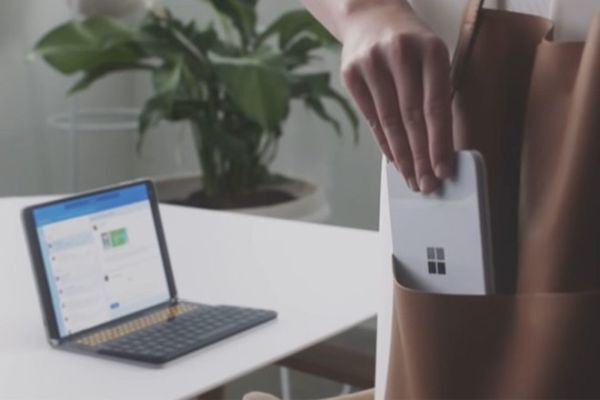 Surface Duo có giá 1.399 USD cho phiên bản rẻ nhất