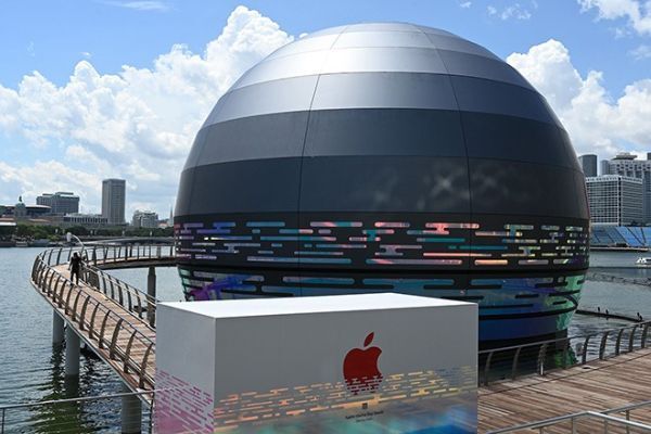 Apple mở cửa hàng bán lẻ nổi trên mặt nước