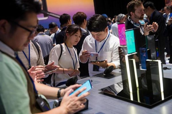 Thị trường điện thoại 'thảm hại' cho đến năm 2022