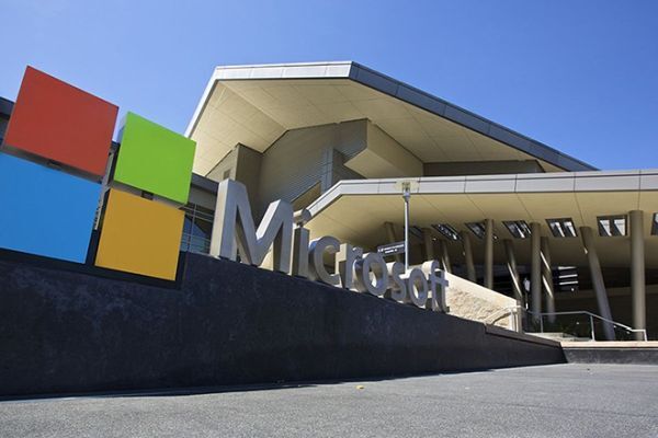 Microsoft tiếp tục mở rộng cam kết đối với chống biến đổi khí hậu