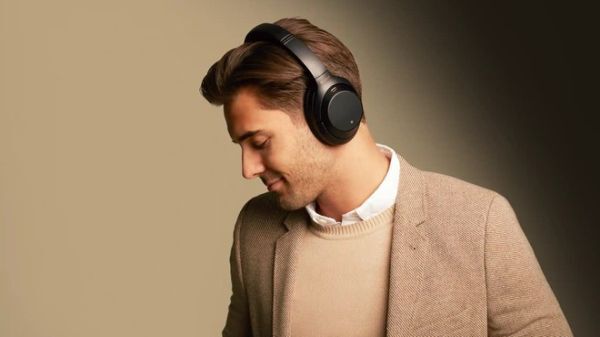 Sony ra mắt tai nghe chống ồn chủ động WH-1000XM4