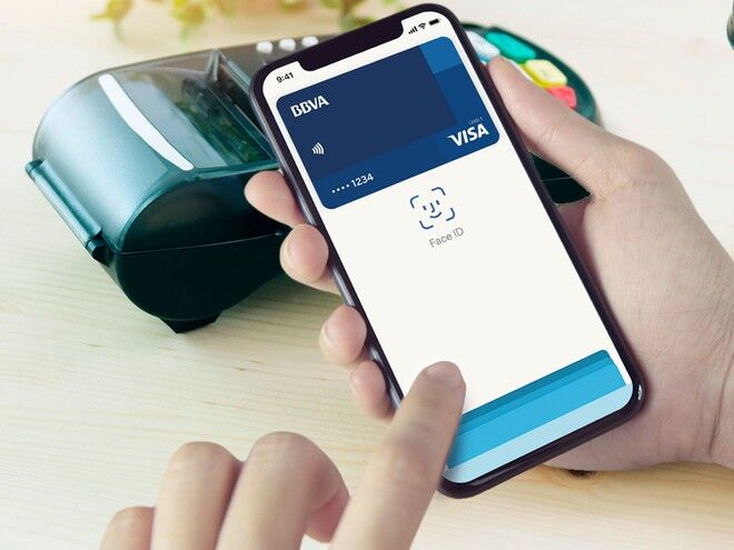 Google, Apple lấn sân ngân hàng