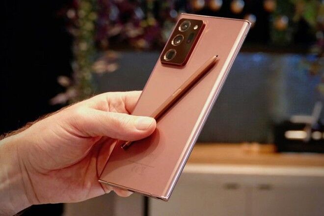 Samsung vẫn là nhà sản xuất smartphone số 1 trong năm 2020