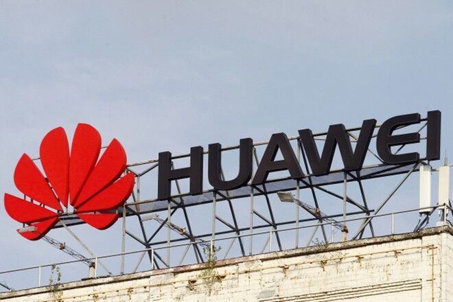 Đến phiên Samsung và SK Hynix ngừng cung cấp linh kiện cho Huawei