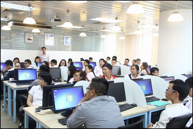 VietnamWorks hỗ trợ doanh nghiệp tìm nhân sự phù hợp cho chuyển đổi số
