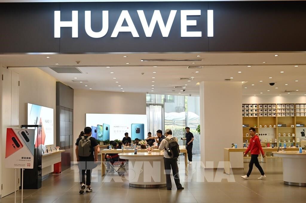 Doanh số smartphone tại Trung Quốc giảm hơn 20% trong năm 2020