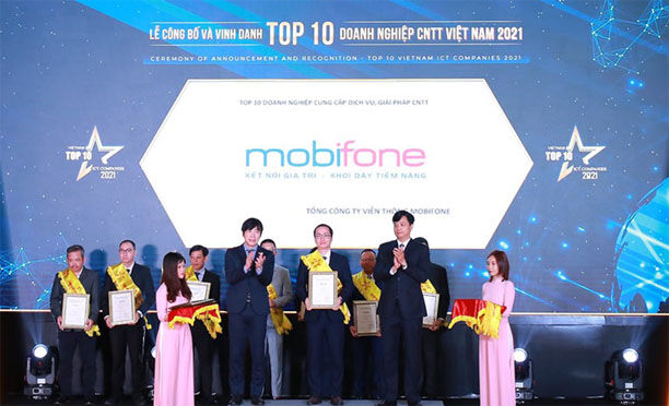 MobiFone lọt TOP 10 doanh nghiệp công nghệ thông tin 2021