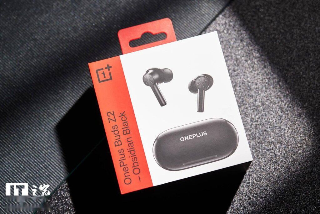 OnePlus Buds Z2 ra mắt: thiết kế nhỏ gọn, kháng nước IP55, giá chỉ 61 USD ảnh 1