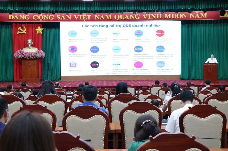 Thái Nguyên: Bồi dưỡng, nâng cao nhận thức về chuyển đổi số cho 3.000 cán bộ