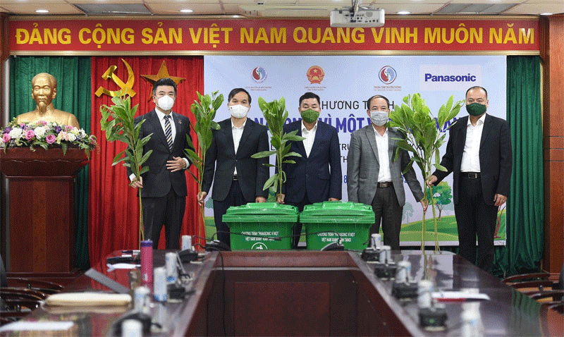 Panasonic trao tặng 110.000 cây xanh, tiếp tục hành trình "vì một Việt Nam xanh”