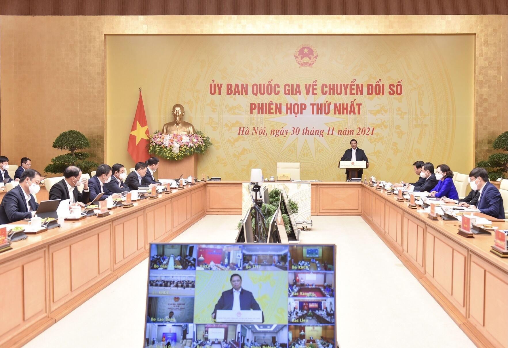chuyển đổi số