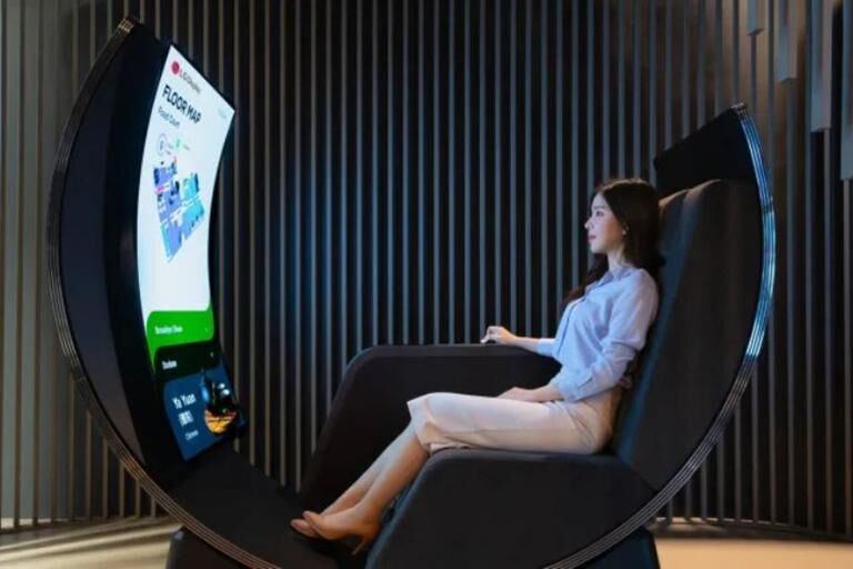 LG trình diễn ý tưởng màn hình OLED dẻo tại CES 2022