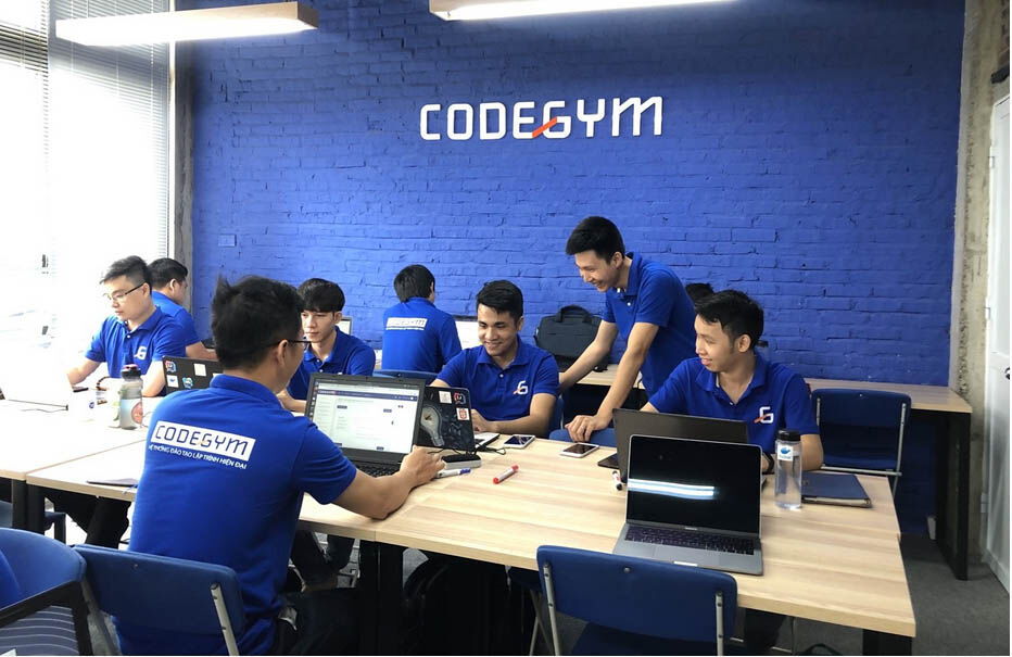 Sự hỗ trợ 1-1 trong suốt khóa học đảm bảo học viên Học được – Làm được