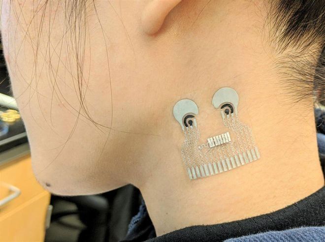 Miếng dán da cảm biến có thể đọc thông tin cơ thể người