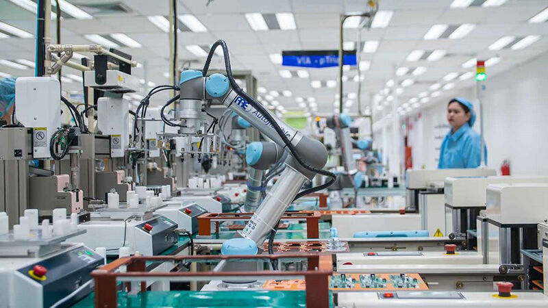 Cobots giúp đẩy lùi tai nạn lao động và hạn chế lây lan dịch bệnh 