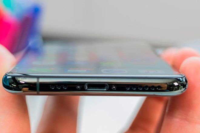 iPhone 13 có thể khôi phục iOS không cần cáp kết nối