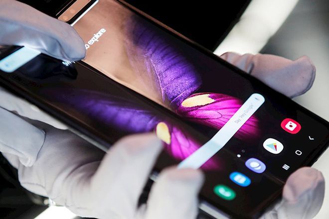 Smartphone Samsung lần đầu tiên sử dụng màn hình BOE