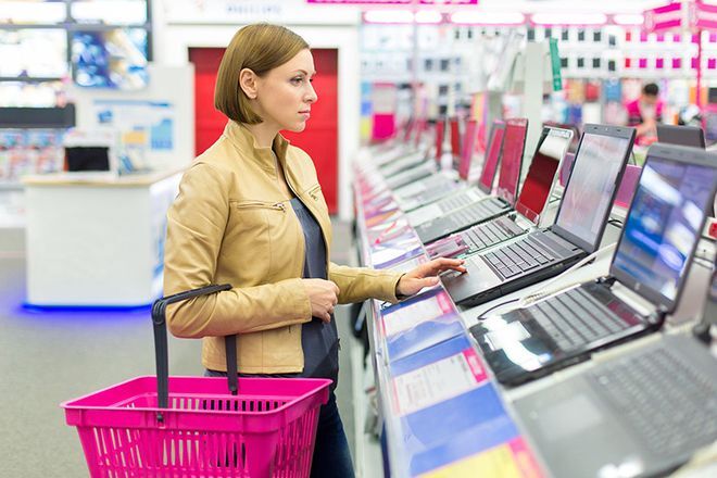 Doanh số PC toàn cầu tăng 8,4% trong năm 2021