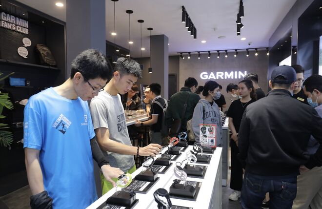 FPT Shop hợp tác Garmin mở cửa hàng đầu tiên tại Việt Nam