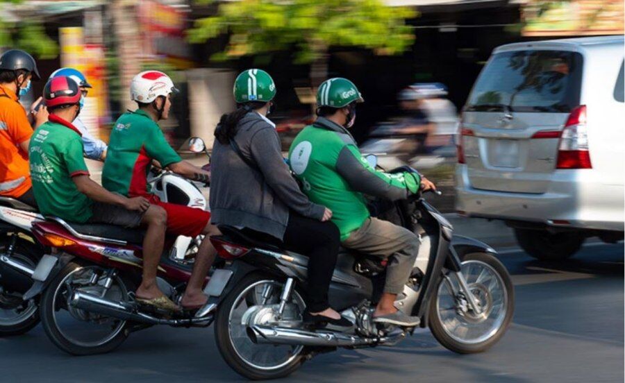Ứng dụng gọi xe Việt tìm đường lách mình qua 'khe cửa hẹp'