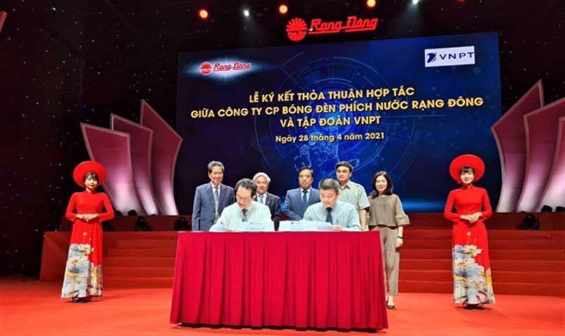 VNPT đồng hành cùng Rạng Đông trong lộ trình chuyển đổi số