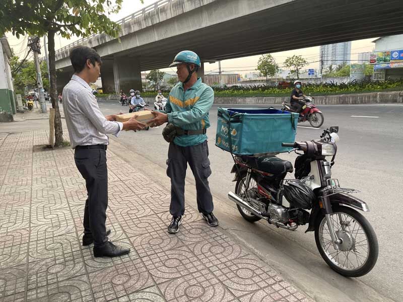 Viettel Post trao thưởng cho tài xế Mygo trả lại khách hàng 400 triệu 